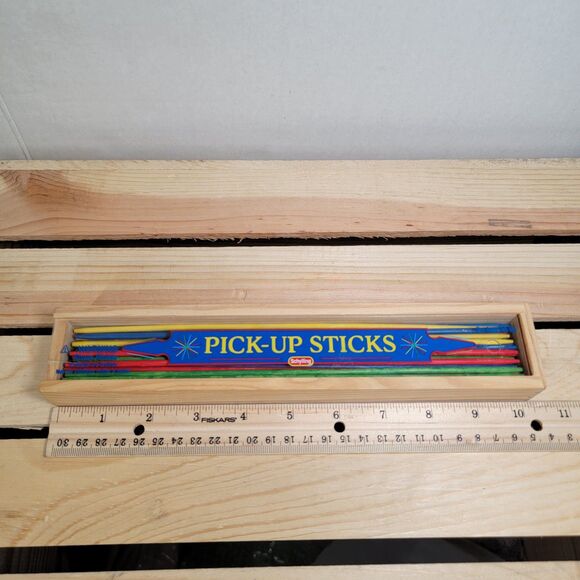 Pick-Up Sticks Game Wooden Box Carrying Case - 41 Long + 1 Short Sticks - Picture 3 of 4